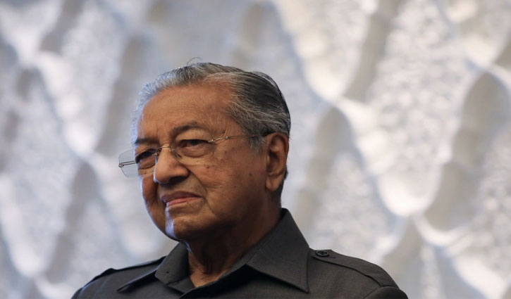 করোনায় আক্রান্ত হয়ে হাসপাতালে মাহাথির মোহাম্মদ