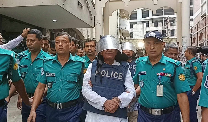 ঢাকার ৬ হত্যা মামলায় গ্রেপ্তার দেখানো হলো বিচারপতি মানিককে