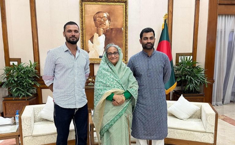 অবসর ভেঙে আন্তর্জাতিক ক্রিকেটে ফিরলেন তামিম