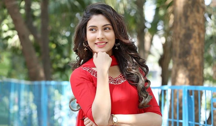 গ্রেপ্তারি পরোয়ানা প্রসঙ্গে যা বললেন মেহজাবীন