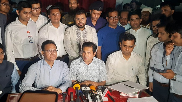 নিহতদের তাৎক্ষণিক ৫০ হাজার টাকা সহায়তা দিচ্ছে ঢাকা জেলা প্রশাসন