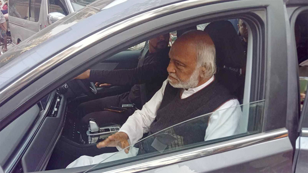 মঈন খানকে ছেড়ে দিয়েছে পুলিশ