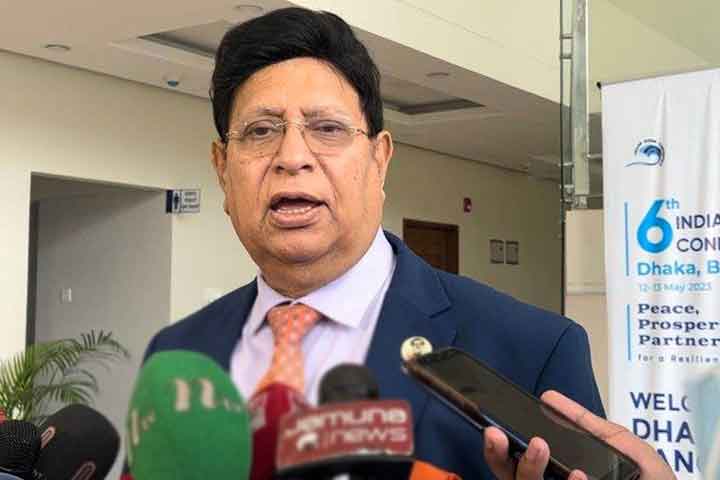 যুক্তরাষ্ট্রের ভিসা নীতিতে সরকার ভীত নয় : পররাষ্ট্রমন্ত্রী