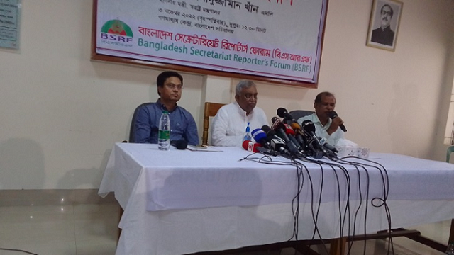 পুলিশ কর্মকর্তাদের অবসরে পাঠানোর কারণ জানালেন স্বরাষ্ট্রমন্ত্রী