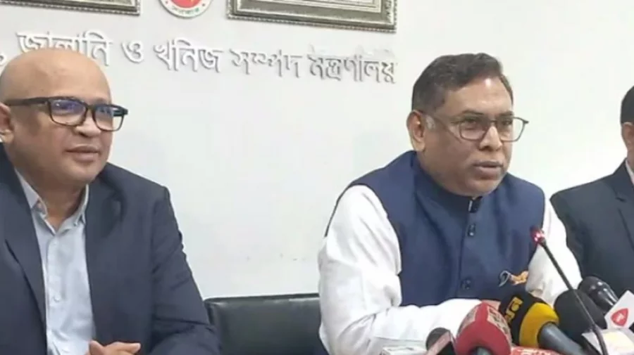 সিলেটে গ্যাসকূপে তেলের সন্ধান