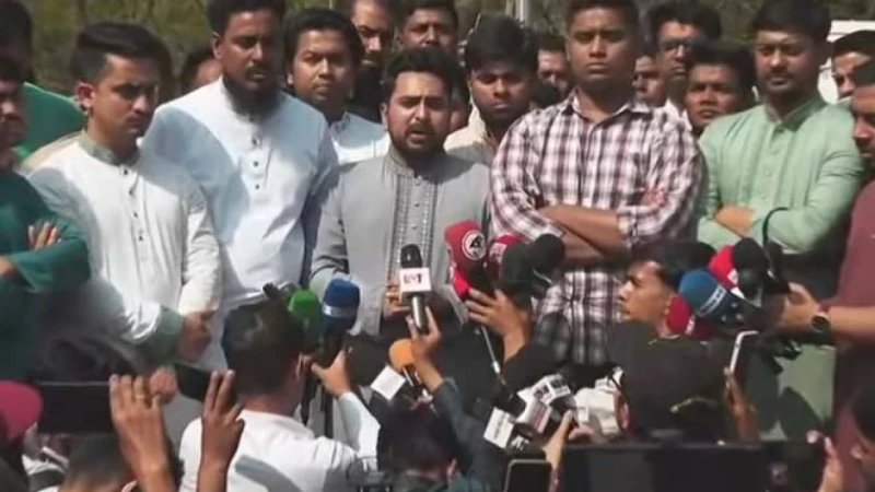 শেখ হাসিনার বিচার নিদর্শন হওয়া উচিত: নাহিদ ইসলাম