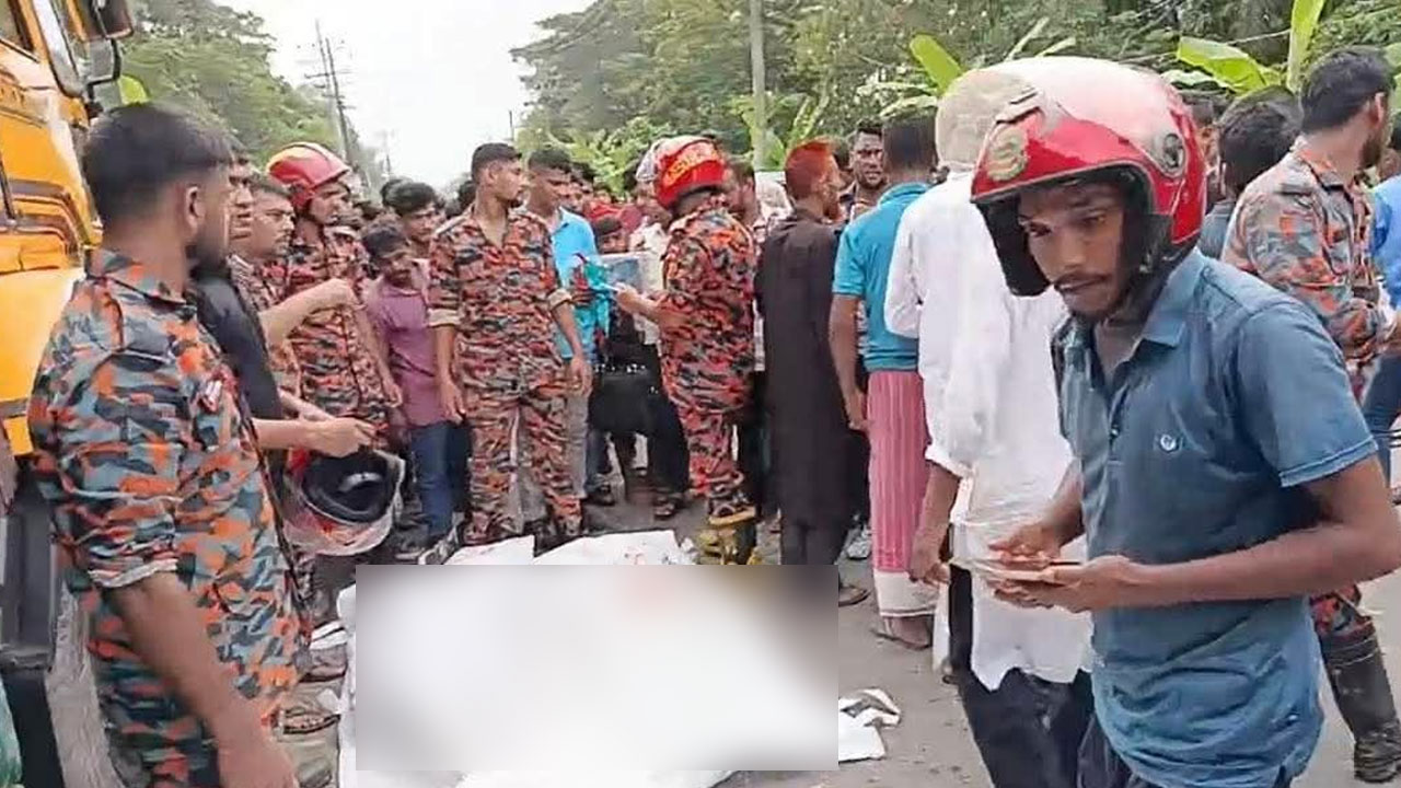 রিকশার চালকসহ ৬ যাত্রী নিহত