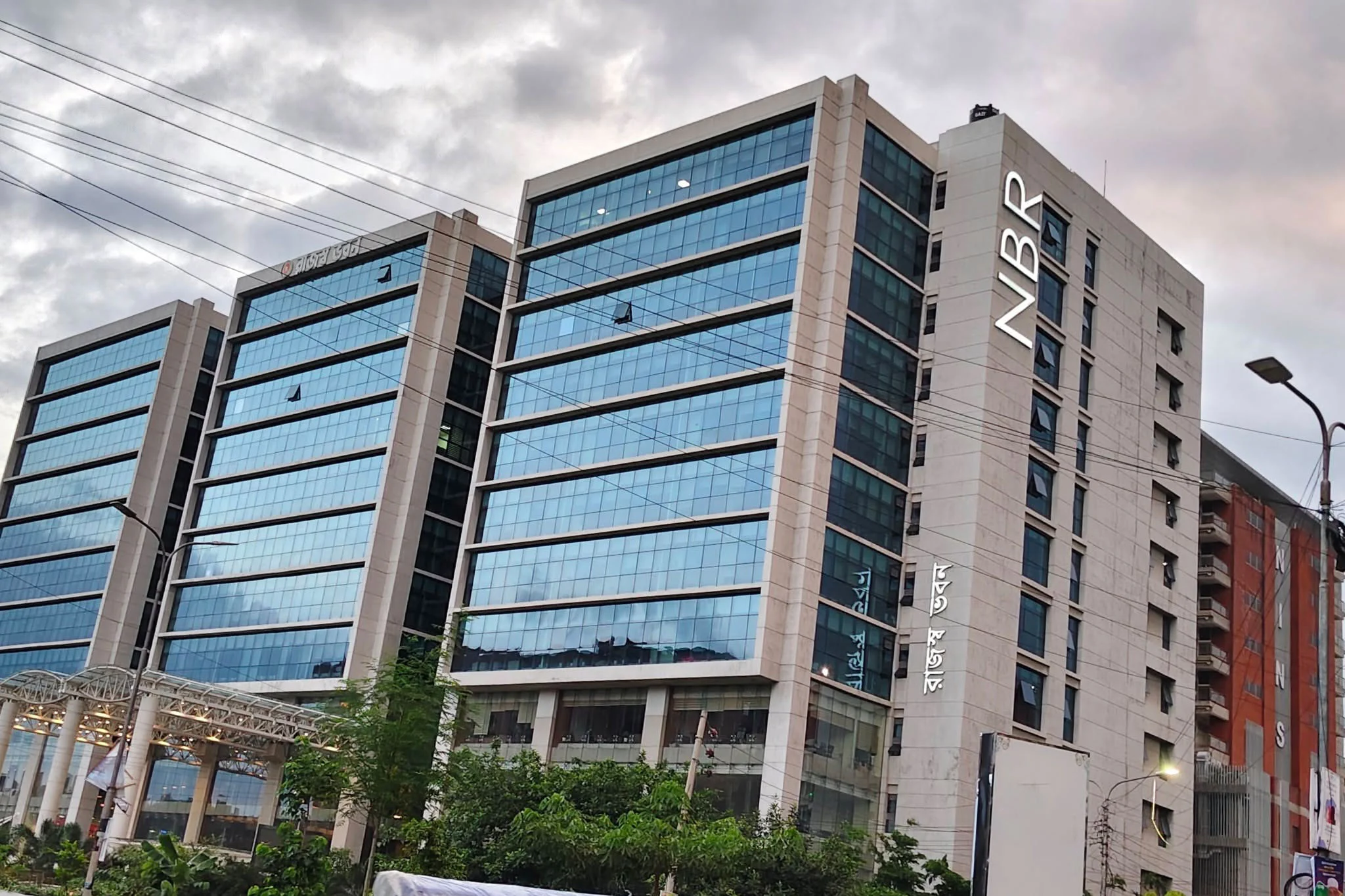 ট্রাফিক সার্জেন্টকে গালিগালাজ, সাময়িক বরখাস্ত সহকারী কর কমিশনার