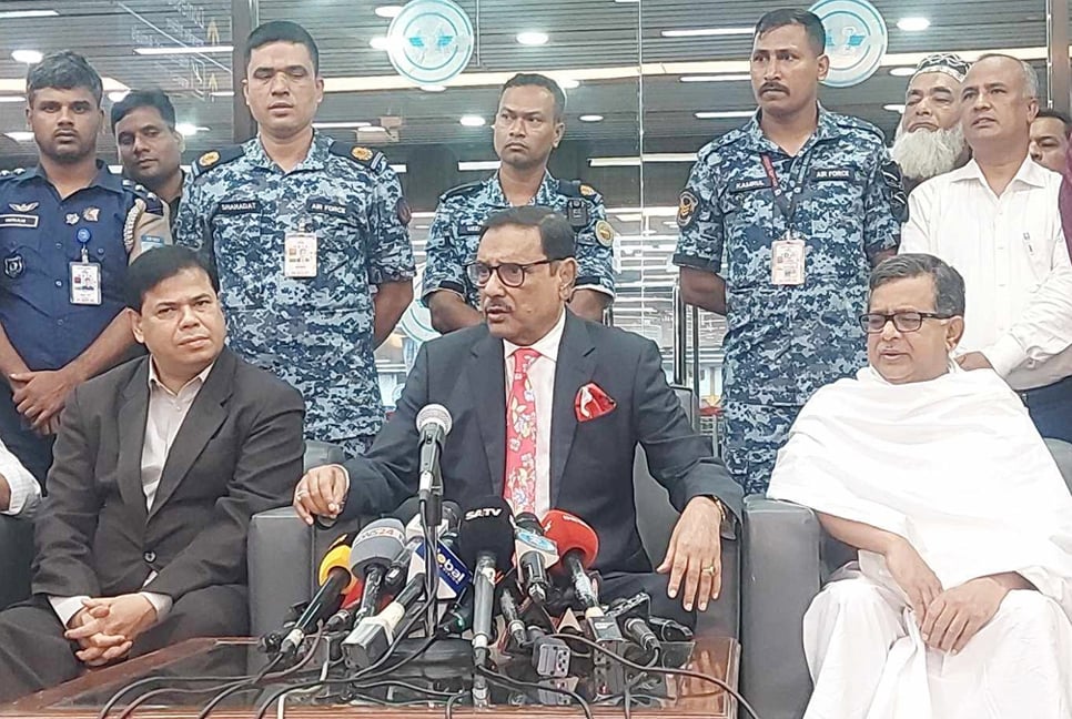 ‘দুই সেলফিতেই বাংলাদেশের রাজনীতির ফয়সালা হয়ে গেছে’