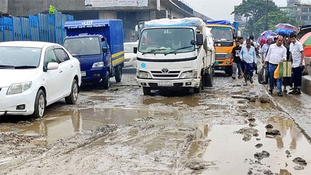 জরুরি প্রয়োজন ছাড়া বিমানবন্দর সড়ক ব্যবহারে ডিএমপির ‘না’