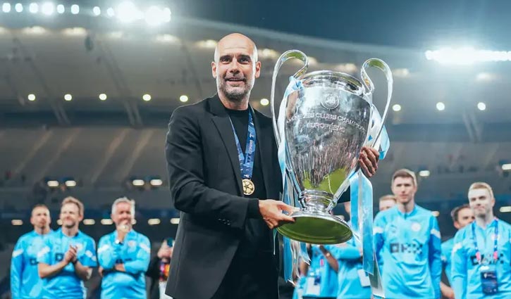 সবাইকে ছাড়িয়ে বর্ষসেরা কোচ গার্দিওলা