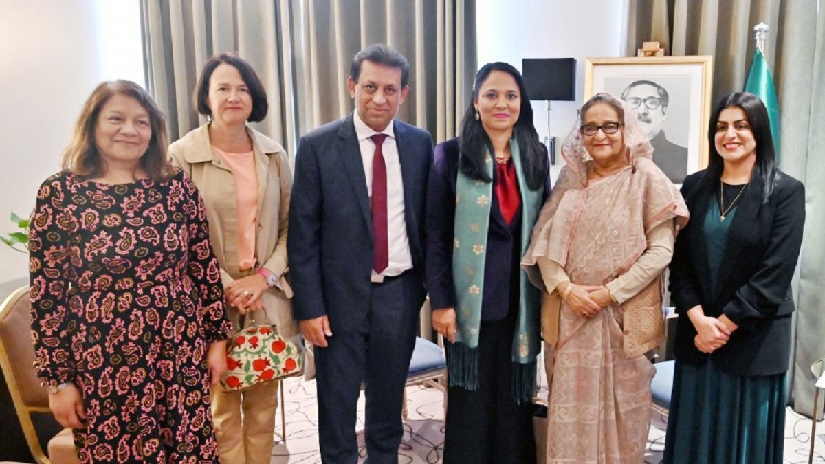 অগণতান্ত্রিক শক্তি ক্ষমতা দখল করতে পারবে না: প্রধানমন্ত্রী