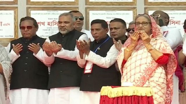 ময়মনসিংহে ৭৩ প্রকল্পের উদ্বোধন করলেন প্রধানমন্ত্রী