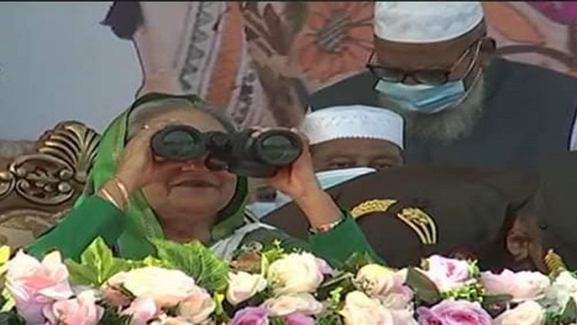 চট্টগ্রামের পলোগ্রাউন্ড জনসমুদ্র, মঞ্চে শেখ হাসিনা