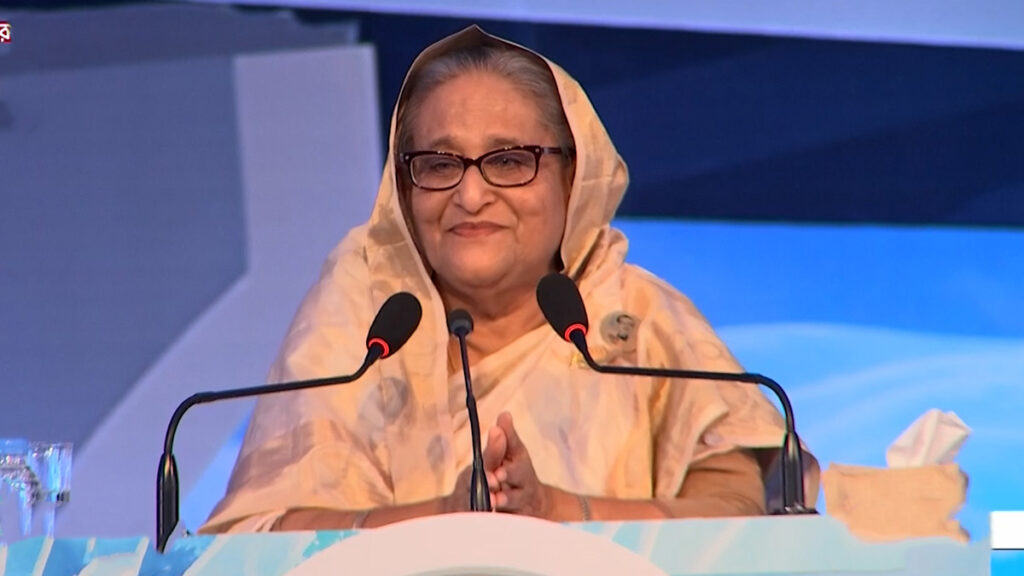 ‘অনেক বাঁধা অতিক্রম করে পদ্মা সেতু নির্মাণ করতে হয়েছে’