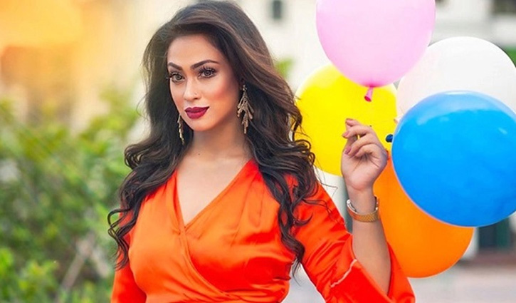 এবার নায়িকা পপিকে আইনি নোটিশ