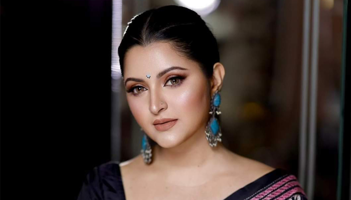 রাজকে ডিভোর্সের কারণ জানালেন পরী