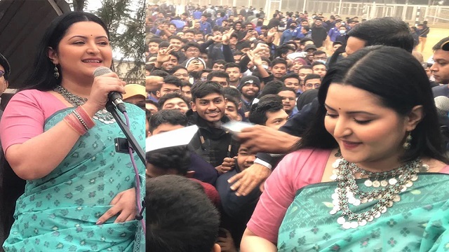 সব ভুলে সিনেমার প্রচারণায় পরীমণি