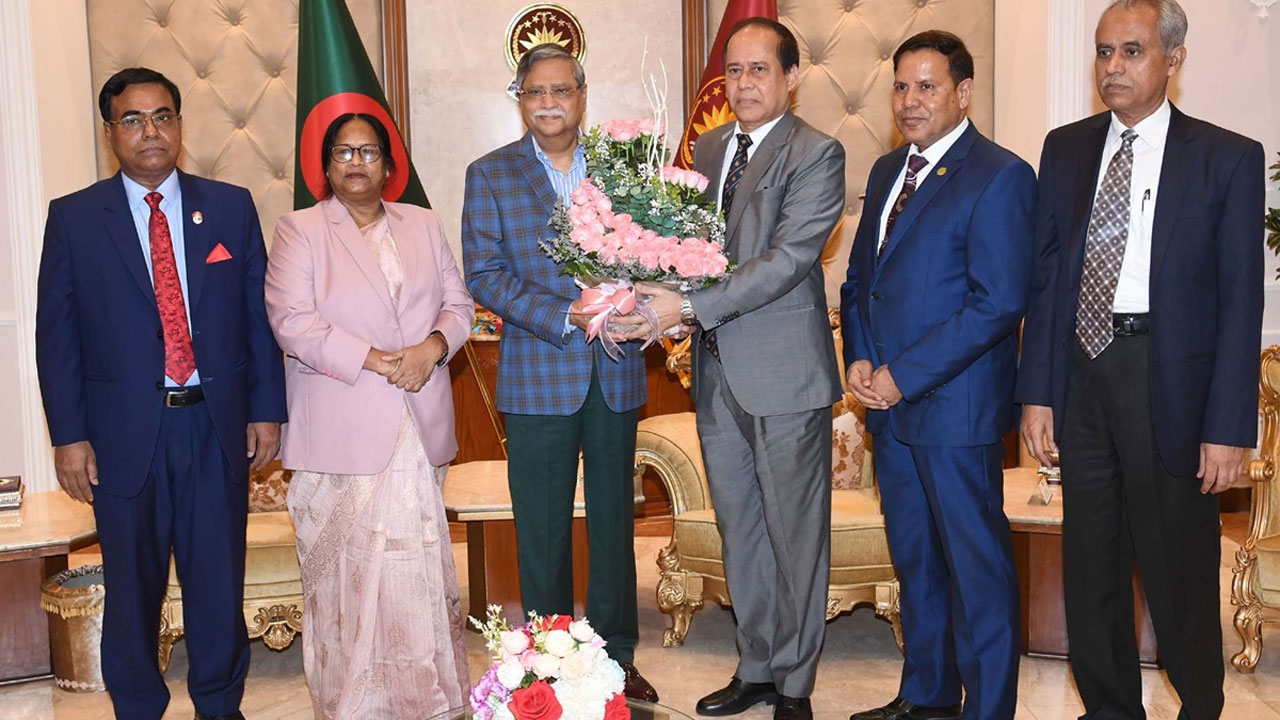 রাষ্ট্রপতির সঙ্গে সিইসিসহ কমিশনারদের সাক্ষাৎ রোববার