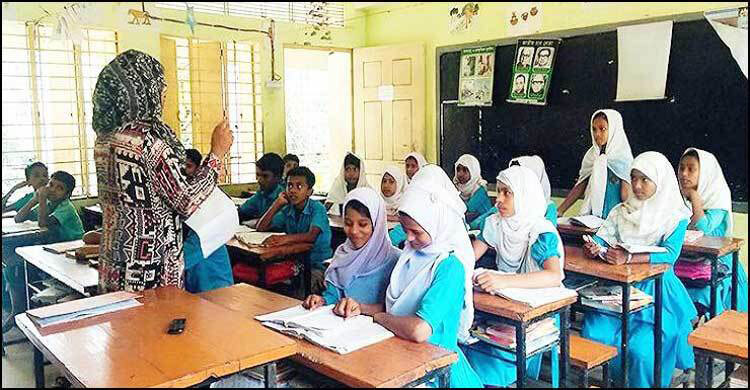 প্রাথমিকে তৃতীয় ধাপে নির্বাচিত ৬৫৩১ শিক্ষকের যোগদানের তারিখ ঘোষণা