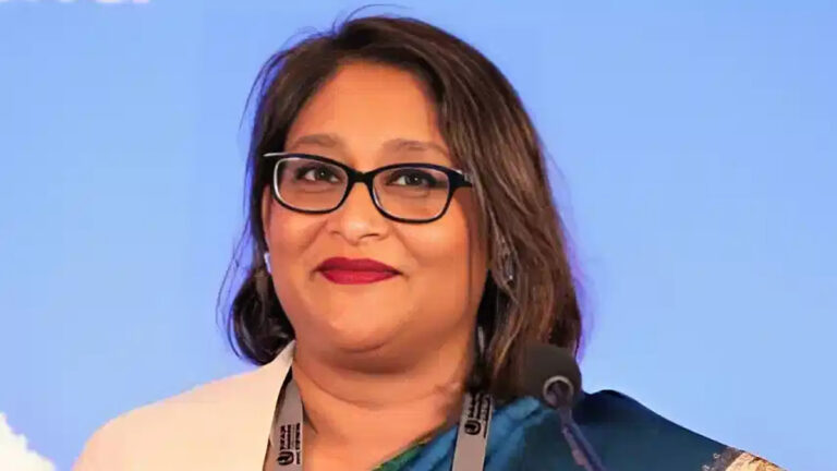 হাসিনাকন্যা পুতুল বাধ্যতামূলক ছুটিতে