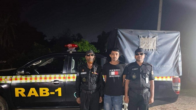 ভাইকে বেঁধে বোনকে সংঘবদ্ধ ধর্ষণ, প্রধান আসামি গ্রেপ্তার