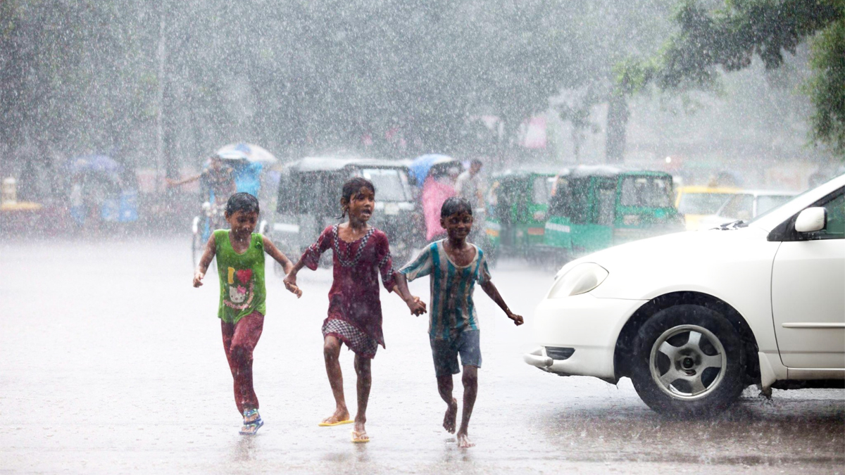 ঢাকাসহ কয়েক বিভাগে ঝড়ো হাওয়াসহ বৃষ্টির সম্ভাবনা