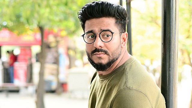 হাসপাতালে পরিচালক রাজ চক্রবর্তী