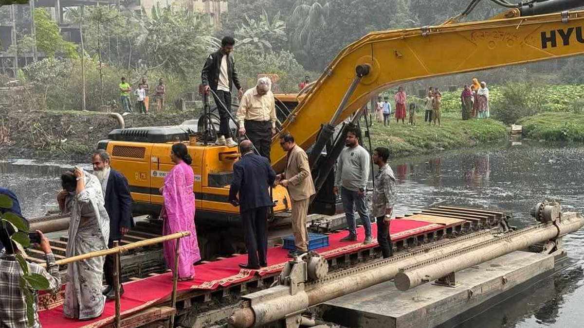 খাল খনন উদ্বোধনে লাল গালিচা, ব্যাখা দিলো ডিএননিসি