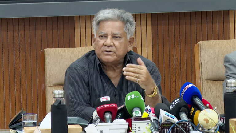 দেশের লাভ হলে বিদেশিদের টার্মিনাল পরিচালনার দায়িত্ব দিতে সমস্যা নেই: সাখাওয়াত হোসেন