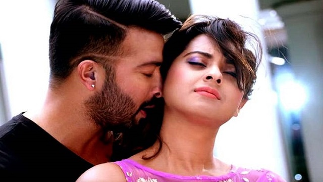 শাকিবকে বিশ্বাস করে ভুল করেছি : বুবলী