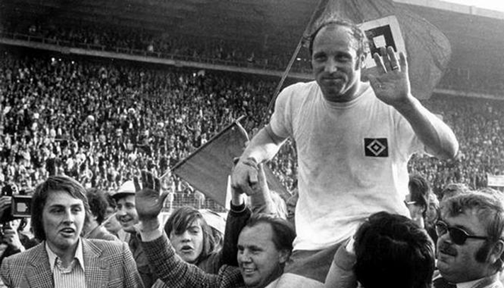 চলে গেলেন জার্মান কিংবদন্তি উয়ি সিলার