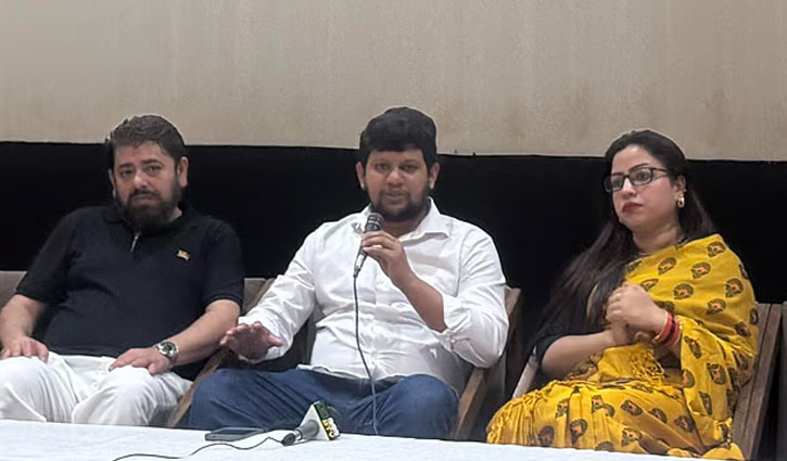 এফডিসি পরিদর্শনে তথ্য ও সম্প্রচার মন্ত্রণালয়ের উপদেষ্টা মাহফুজ আলম