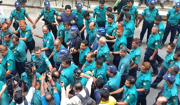 শ্যামল দত্তের সাত দিনের রিমান্ড মঞ্জুর