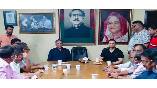 আড়াই বছর পর আওয়ামী লীগ সভাপতির রাজনৈতিক কার্যালয়ে সোহেল তাজ