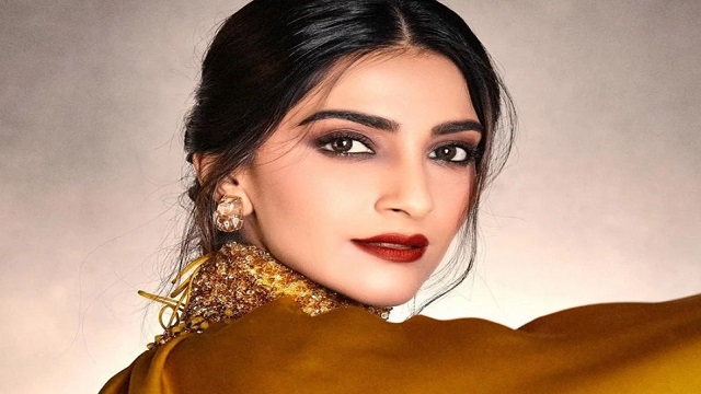 সোনম কাপুরের কোল জুড়ে এলো ফুটফুটে রাজপুত্র