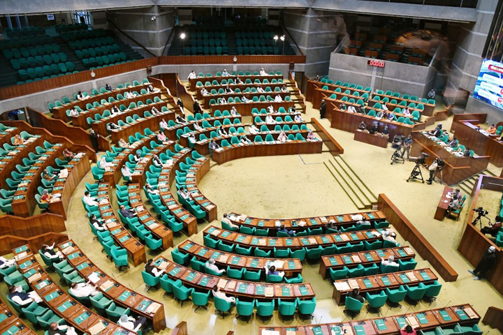 সংসদে অর্থবিল পাস