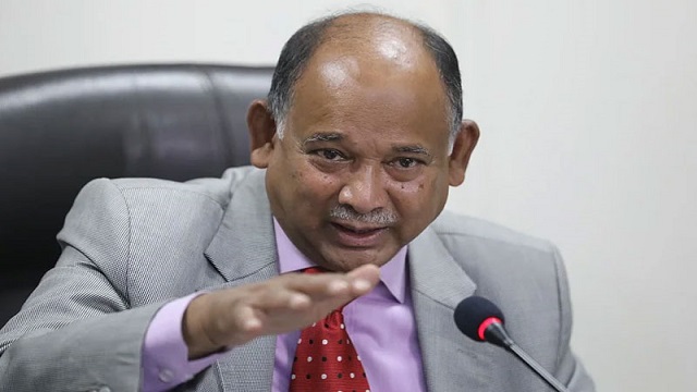 ট্রেনের ভাড়া বৃদ্ধি নিয়ে আলোচনা চলছে : রেলমন্ত্রী