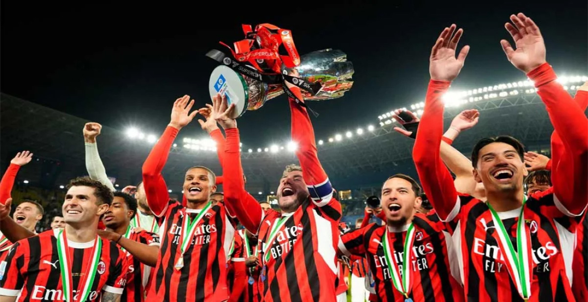 ৮ বছর পর অবিশ্বাস্যভাবে সুপার কাপ জিতলো এসি মিলান