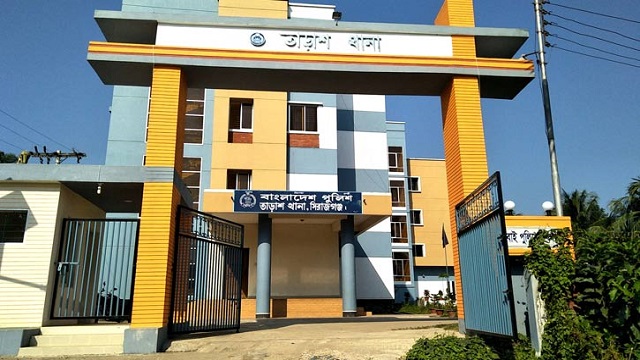 গাছের সঙ্গে মোটরসাইকেলের ধাক্কা, দুই শিক্ষার্থী নিহত