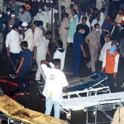 ভারতে বৈদ্যুতিক স্কুটারের শোরুমে আগুন, প্রাণ গেল ৮ জনের