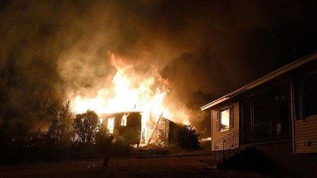 যুক্তরাষ্ট্রে বাড়িতে ভয়াবহ অগ্নিকাণ্ড, নিহত ৮