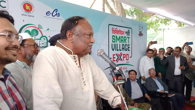 দেশে যথেষ্ট পরিমাণ খাদ্যসামগ্রী মজুদ আছে: বাণিজ্যমন্ত্রী