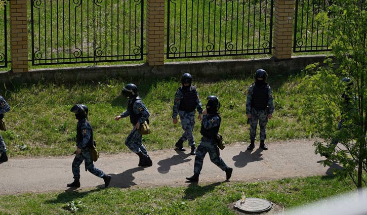 রাশিয়ায় স্কুলে বন্দুকধারীর হামলা, নিহত ৬