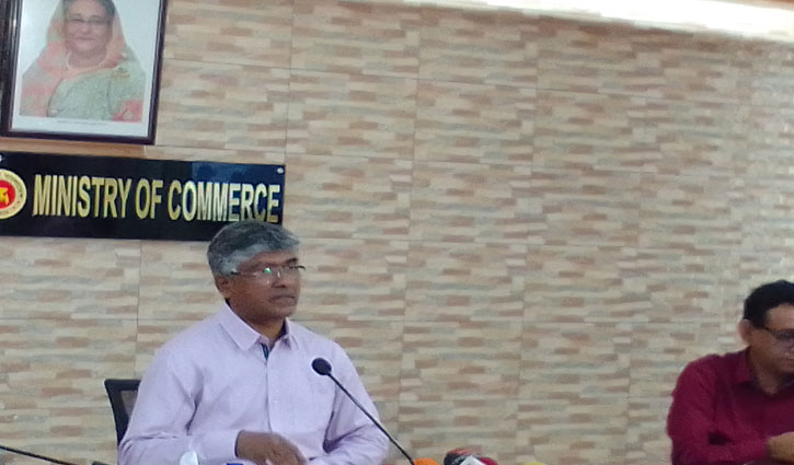 ‘দু-এক দিনের মধ্যে তেলের দাম কমতে পারে’