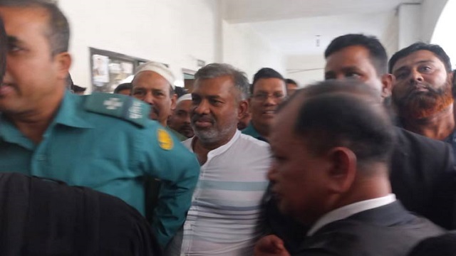 বিচারপতি মানিকের ওপর হামলা: সাবেক কাউন্সিলরসহ ৩ জন রিমান্ডে