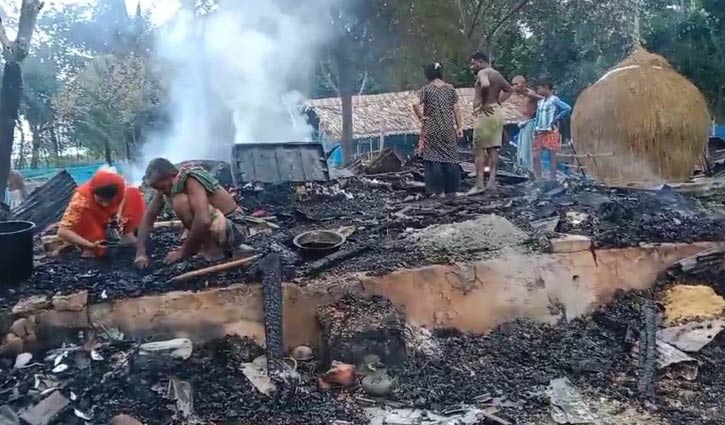 মোংলায় ঘরে আগুন, শিশুসহ দগ্ধ ৪