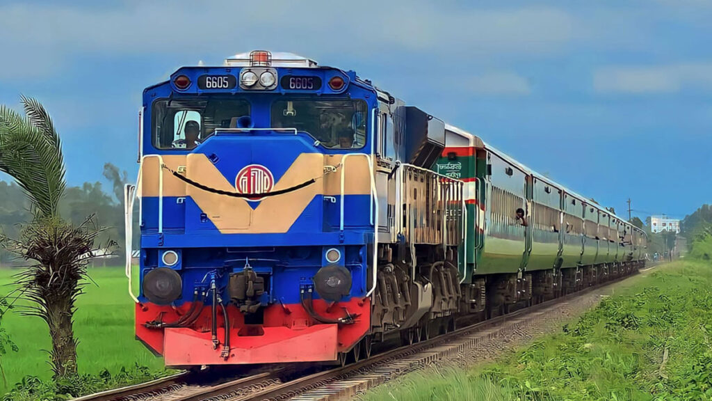 আজ থেকে ট্রেনের অগ্রিম টিকিট বিক্রি শুরু