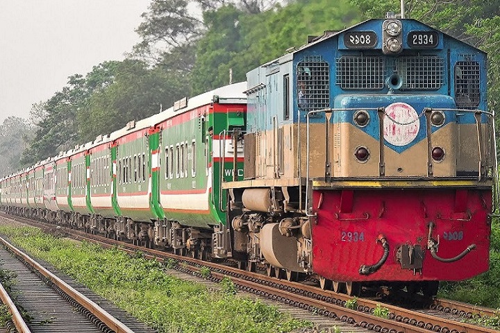 ৭ ঘণ্টা পর সিলেটের সঙ্গে সারাদেশের রেল যোগাযোগ স্বাভাবিক