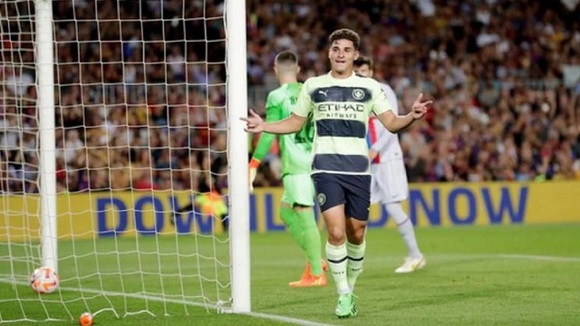 ৩-৩ গোলে ড্র বার্সেলোনা-ম্যান সিটির ম্যাচ